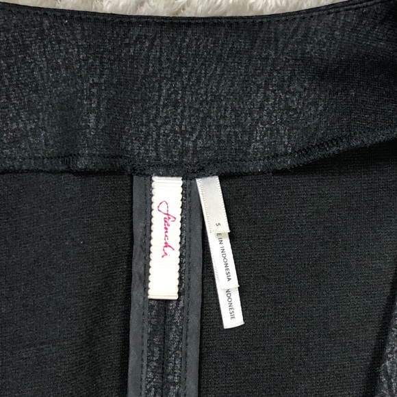 3/$20🌸 FRENCHI Black Faux Leather Blazer - Picture 7 of 7